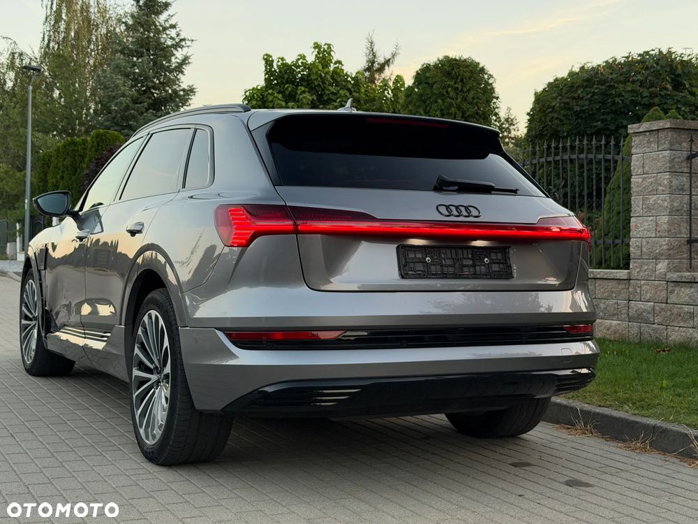 Audi e-tron 55 Quattro Advanced - 8