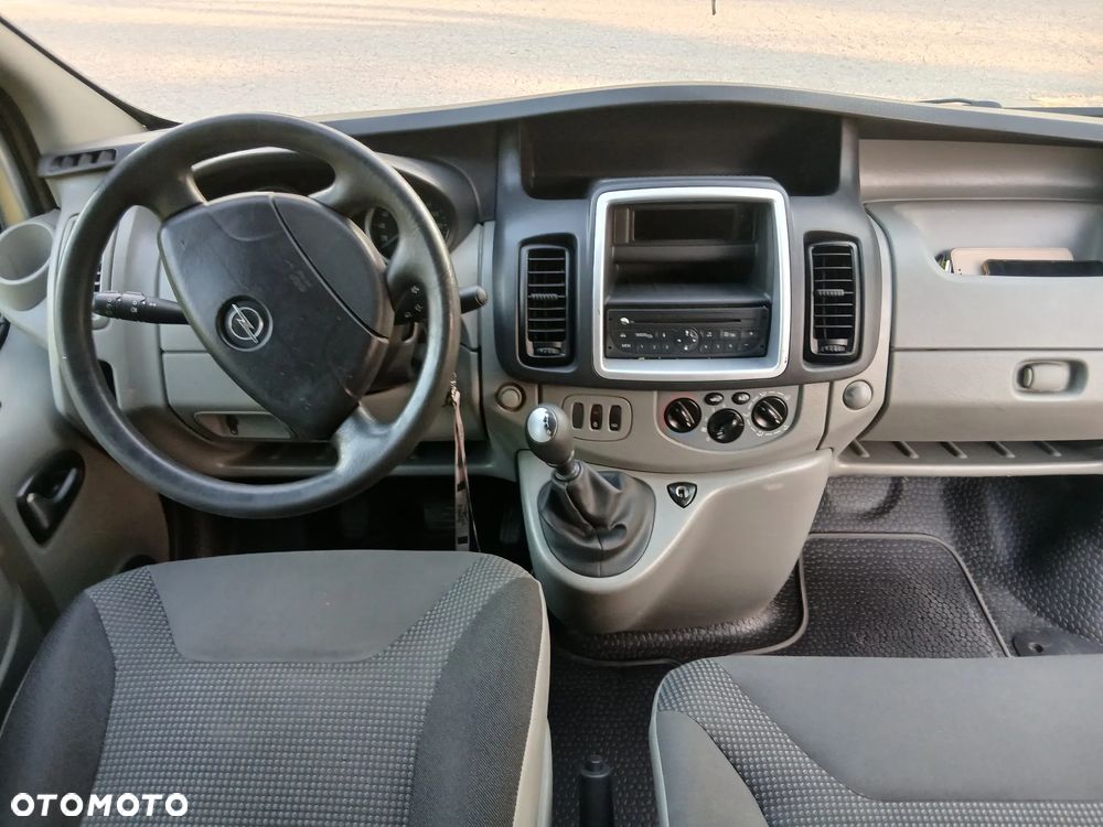 Opel VIVARO - 14