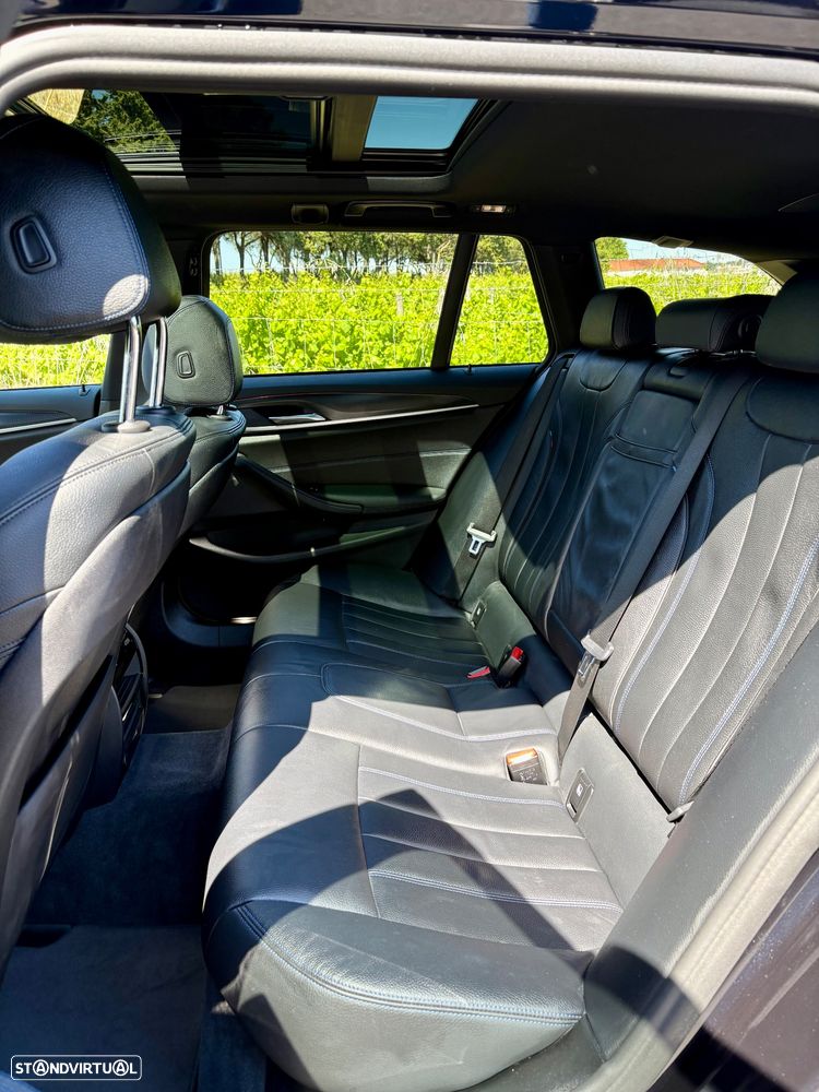 BMW 520 d Pack Desportivo M Auto - 11
