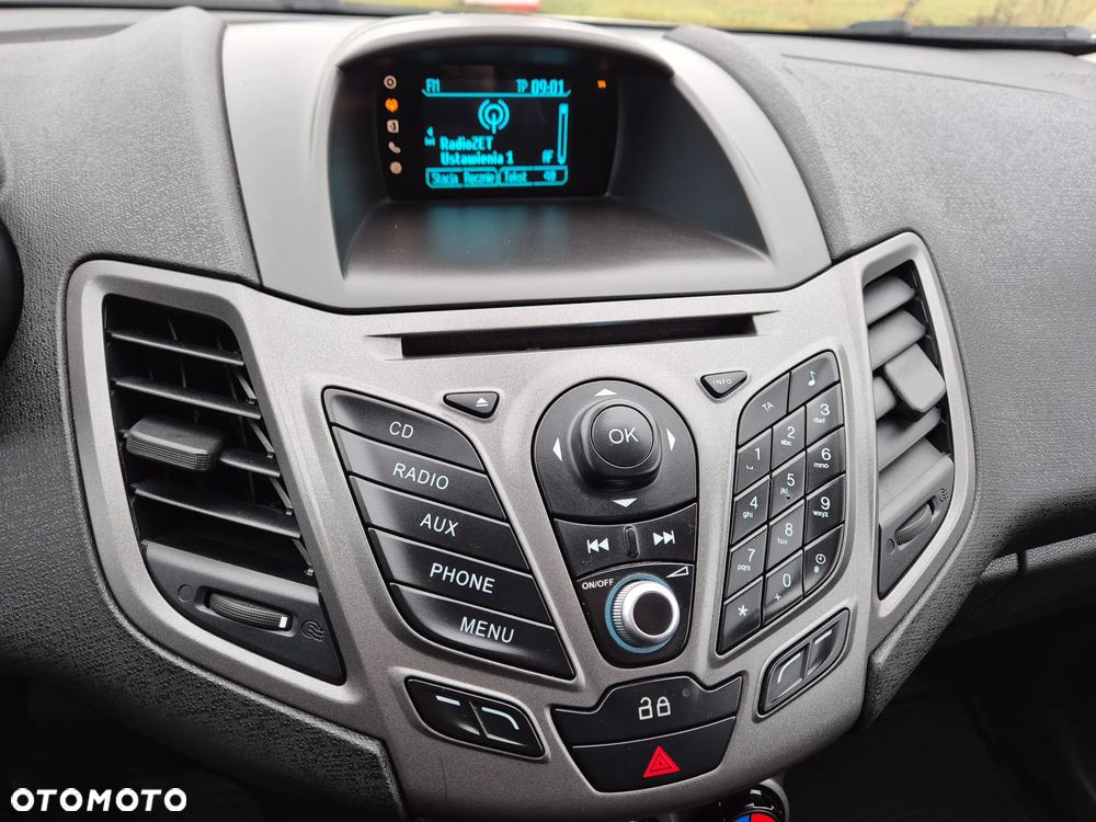 Ford Fiesta - 12