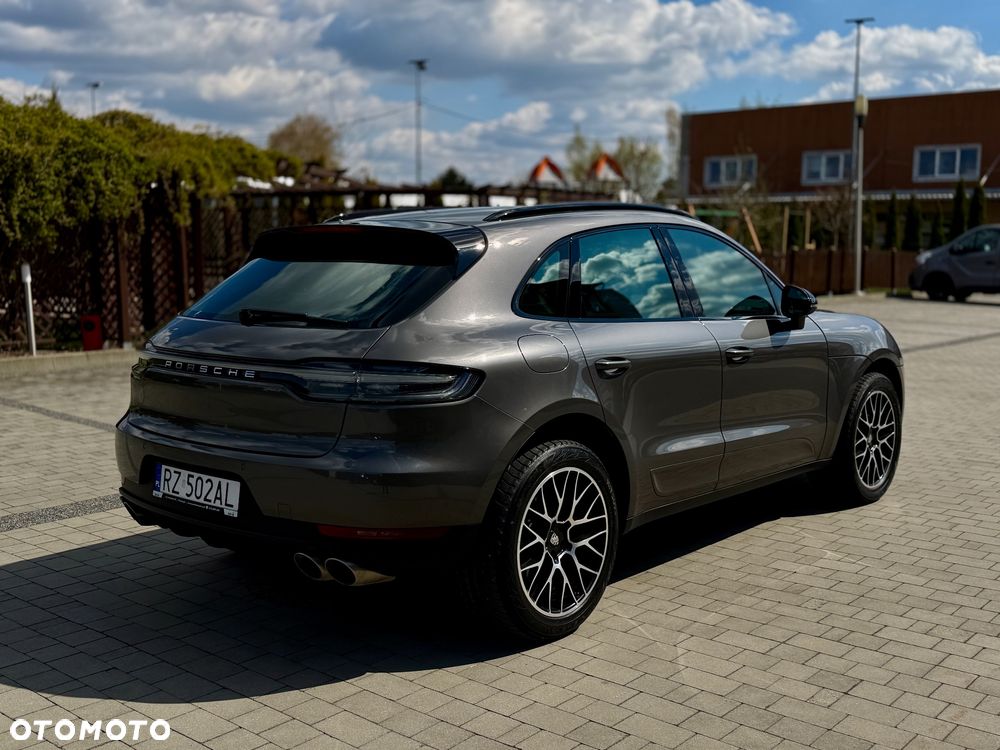 Porsche Macan - 2
