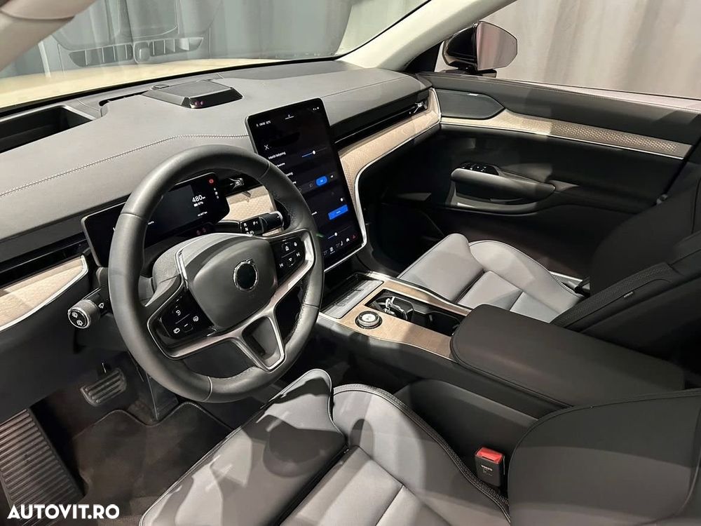 Volvo EX90 Twin Performance AWD Plus (7-Sitzer) - 8