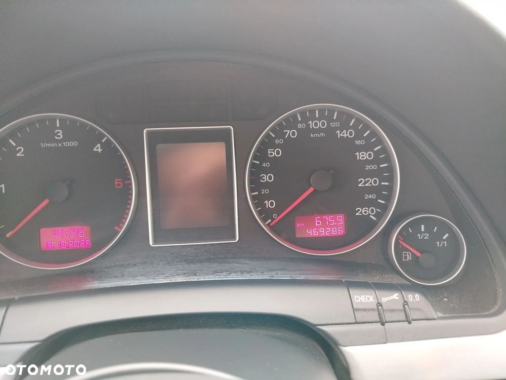 Audi A4 Avant 2.0 TDI - 18