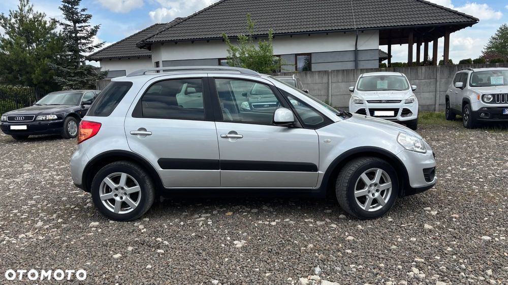 Suzuki SX4 1.6 Comfort - 4