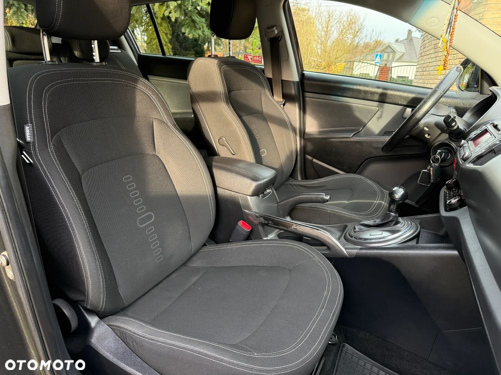 Kia Sportage 2.0 CRDI XL - 14