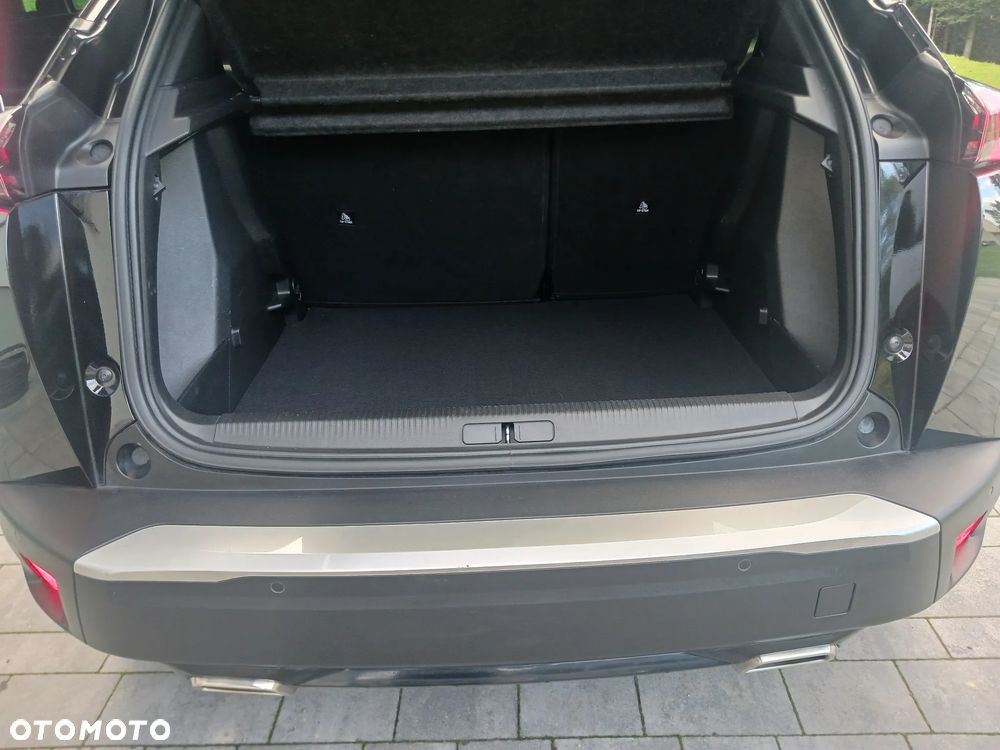 Peugeot 2008 PureTech 130 EAT8 GT - 10
