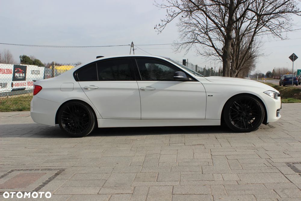 BMW Seria 3 320i xDrive Sport-Aut - 5
