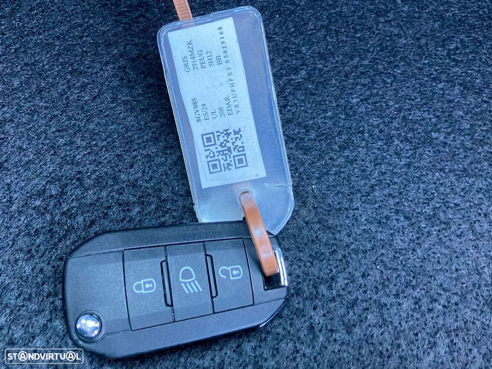 Peugeot 208 1.2 Hybrid Style e-DCS6 - 18