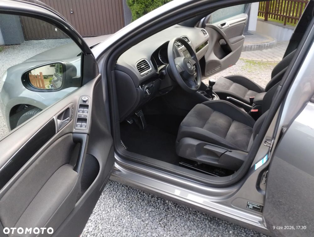 Volkswagen Golf - 20
