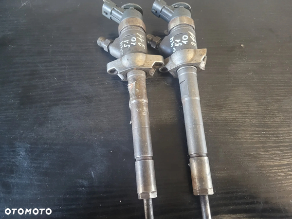 CITROEN PEUGEOT 1.6 HDI WTRYSKIWACZ 0445110311