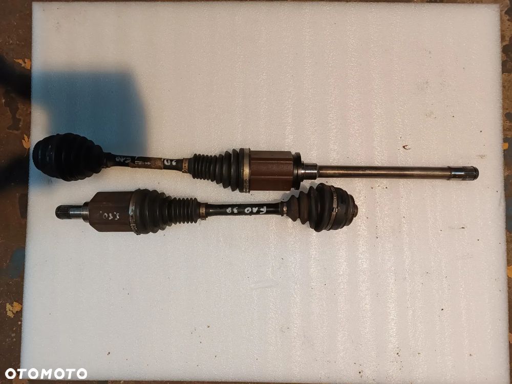 Półoś przednia BMW F10 F11 prawa lewa - 1