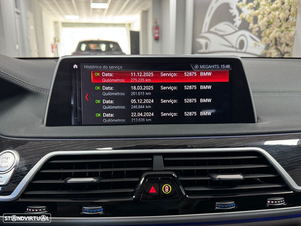 BMW 740 d xDrive Pack M Auto - 44
