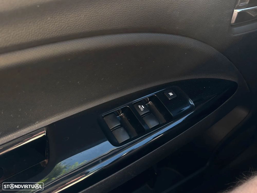 Mitsubishi Space Star 1.2 Intense Connect Edition - 18