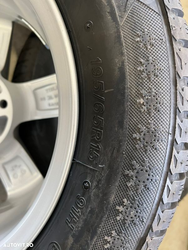 vând set jante aliaj Hyundai I30 GDH pe 15” cu anvelope noi de iarnă - 9