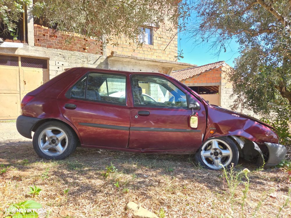 Ford Fiesta 1.25 Techno - 4