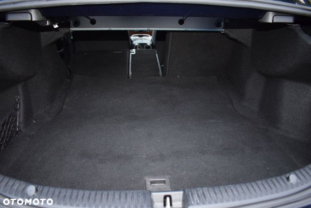 Mercedes-Benz Klasa C 400 4Matic 9G-TRONIC Exclusive - 12