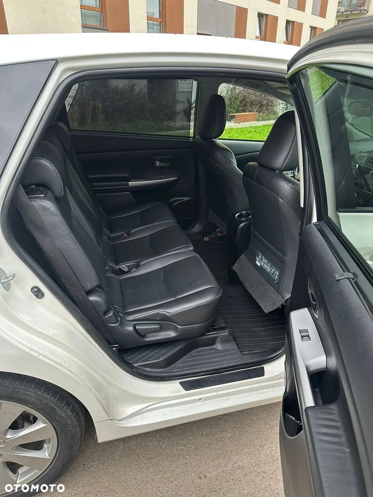 Toyota Prius+ (Hybrid) Executive - 34