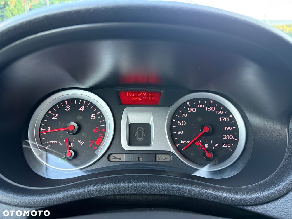 Renault Clio 1.2 16V 75 TomTom Edition - 26