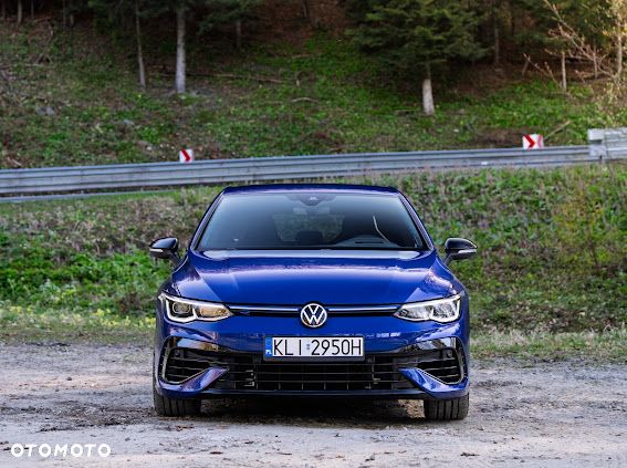 Volkswagen Golf - 10