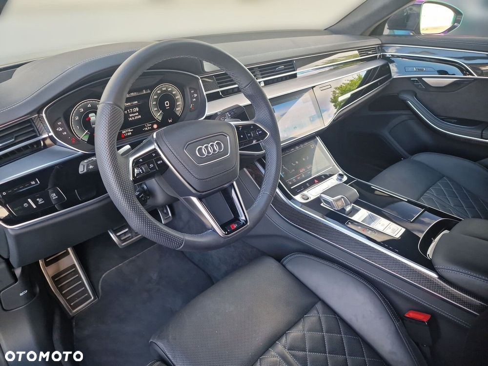 Audi A8 - 11