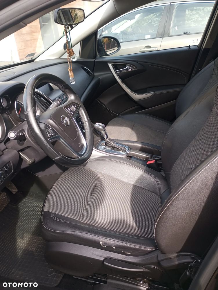 Opel Astra 1.4 T Cosmo - 12