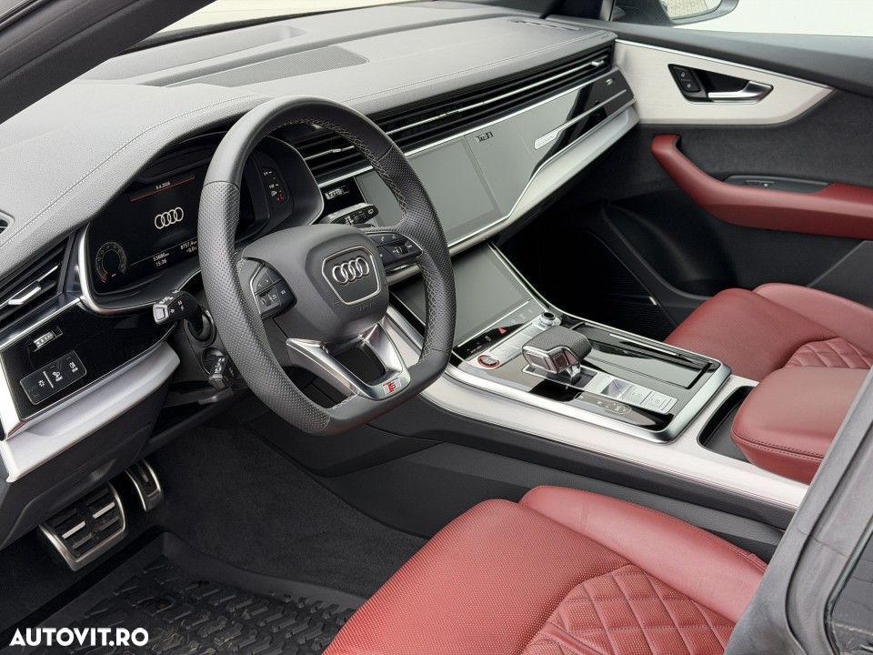 Audi SQ8 - 9