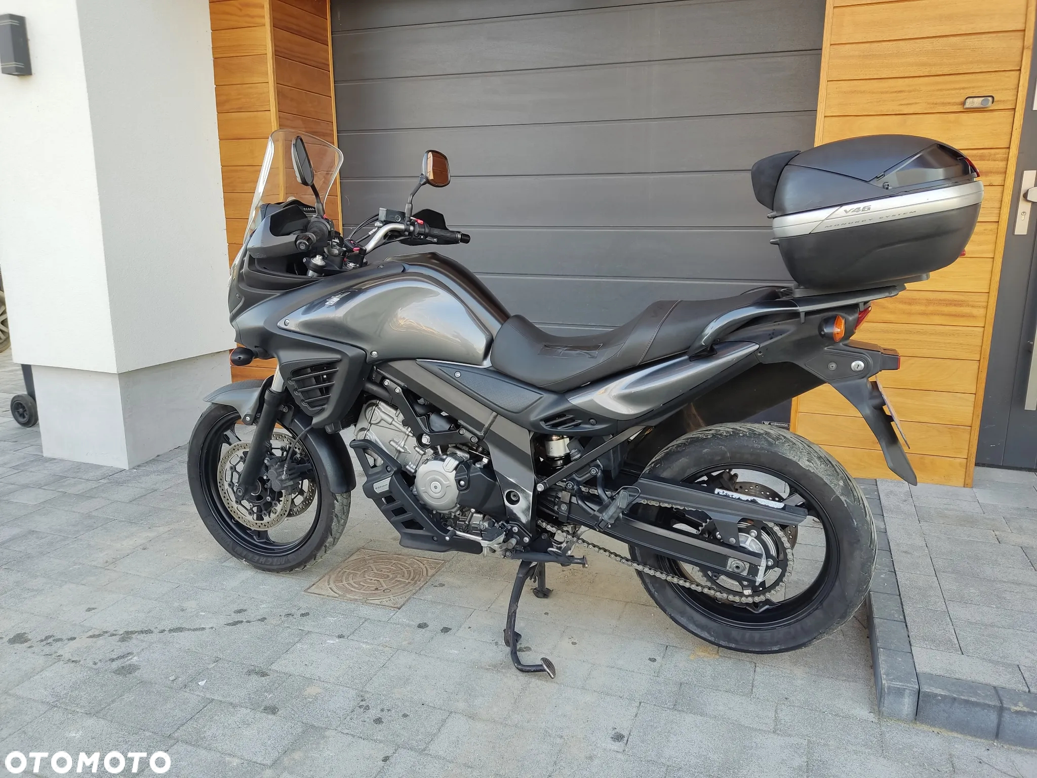 Suzuki V-STROM - 3