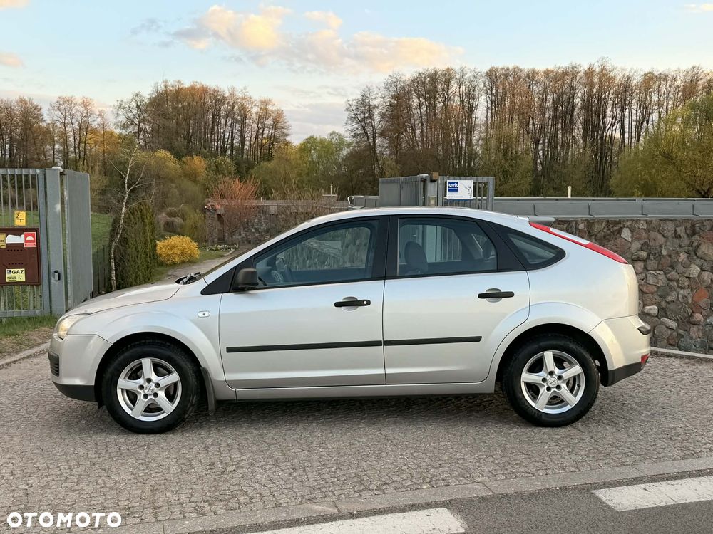 Ford Focus 1.6 Ambiente - 5