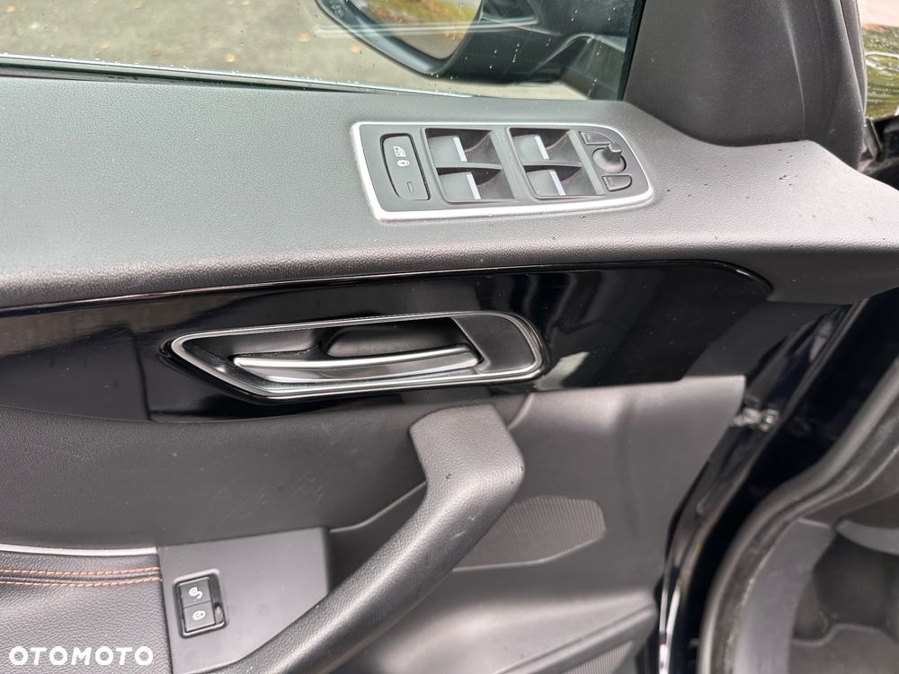 Jaguar F-Pace 2.0 i4D AWD Prestige - 25