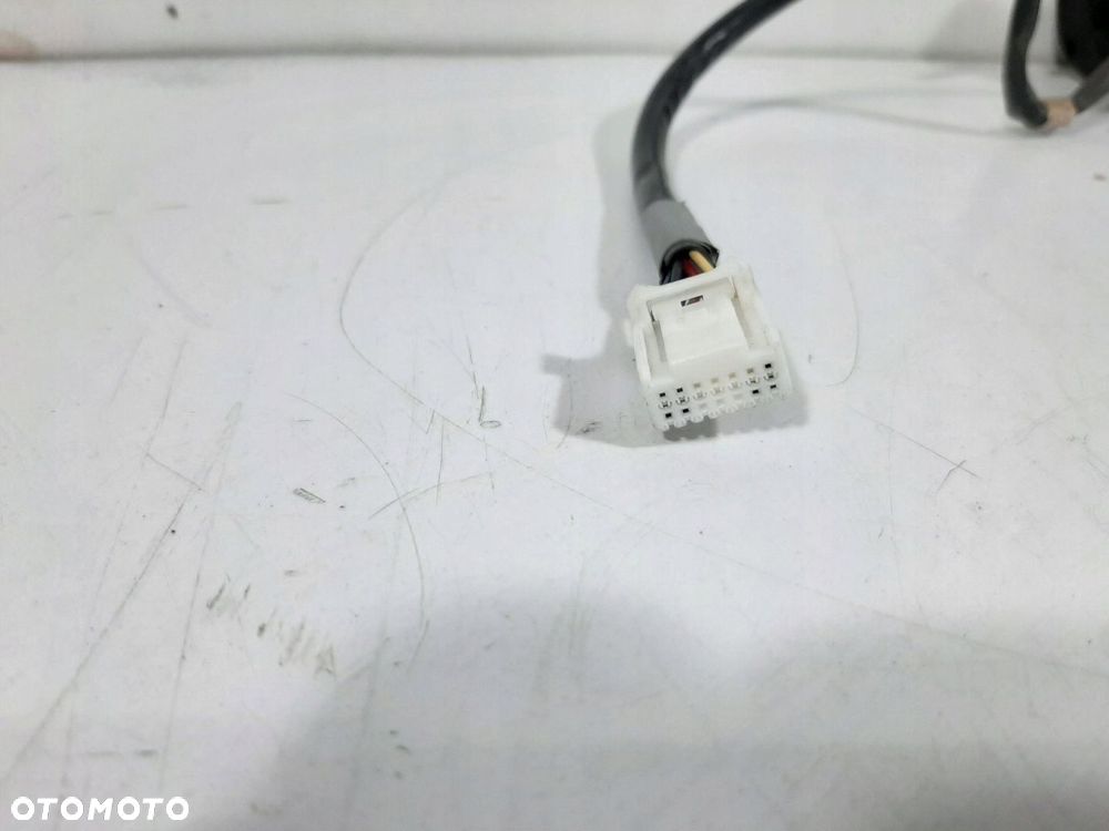 TOYOTA AVENSIS T27 KOMBI 09R LUSTERKO PRAWE KOD 8U5 7PIN - 4