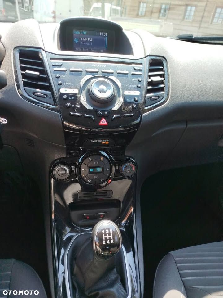 Ford Fiesta 1.0 EcoBoost Titanium - 13