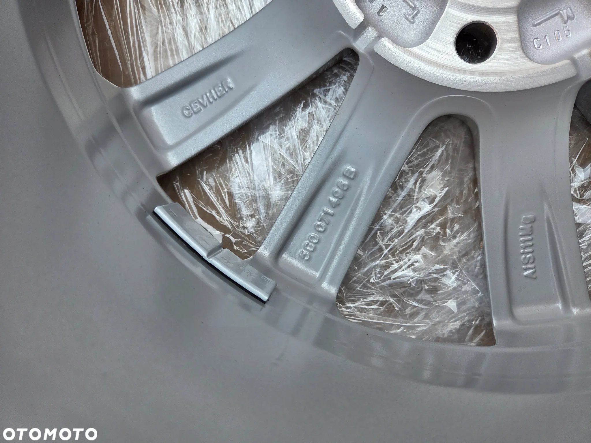 Felgi Aluminiowe VW Golf T-Roc Sportvan 16 Cali 6Jx16H2 ET 48 5G0071496B 5G0073566G - 12