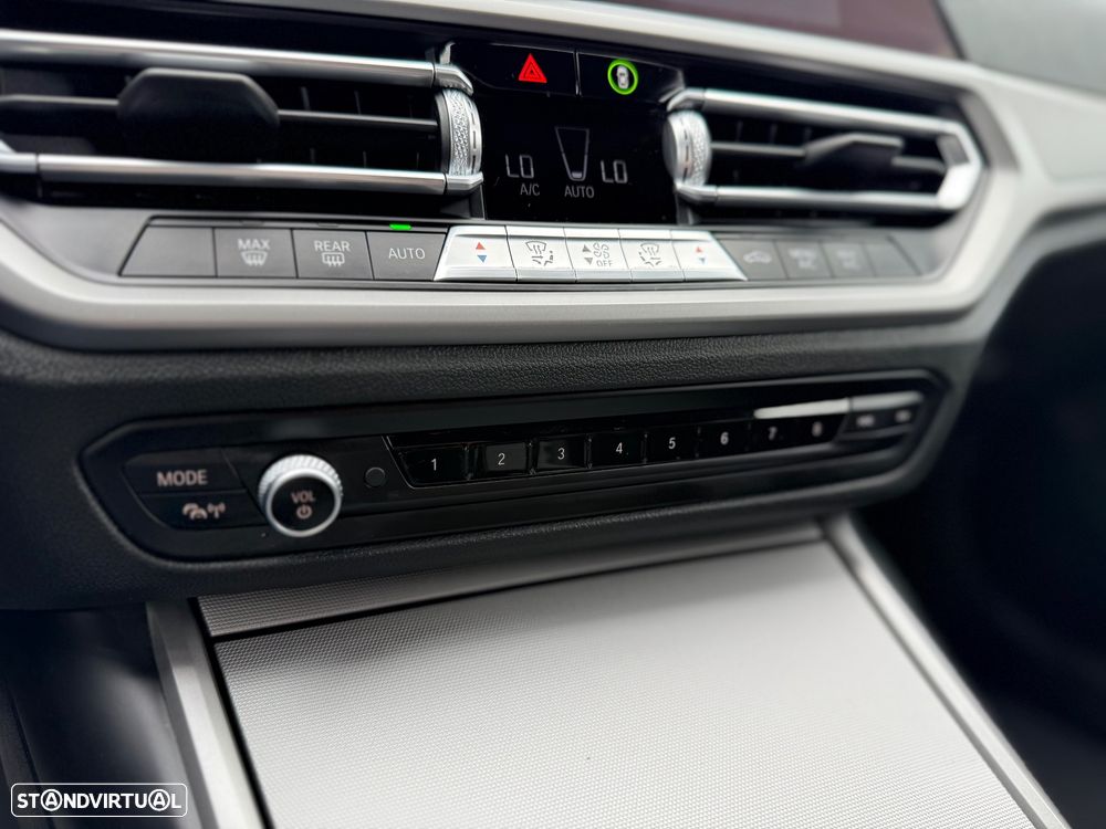 BMW 320 e Line Sport Auto - 27