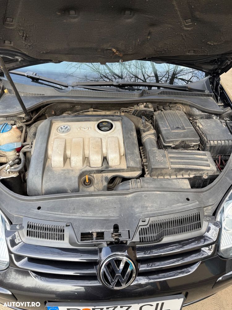 Volkswagen Golf 1.9 TDI DSG Individual - 15