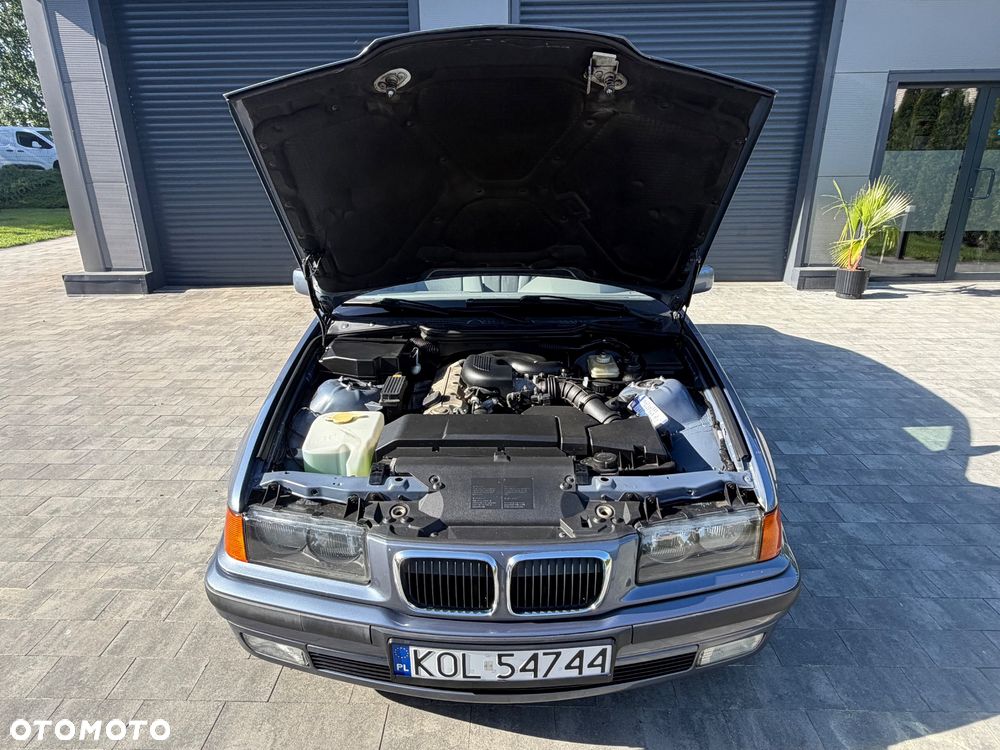 BMW Seria 3 - 22