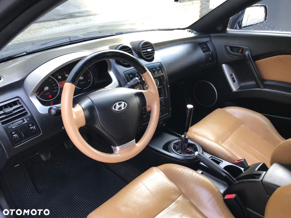 Hyundai Coupe - 21