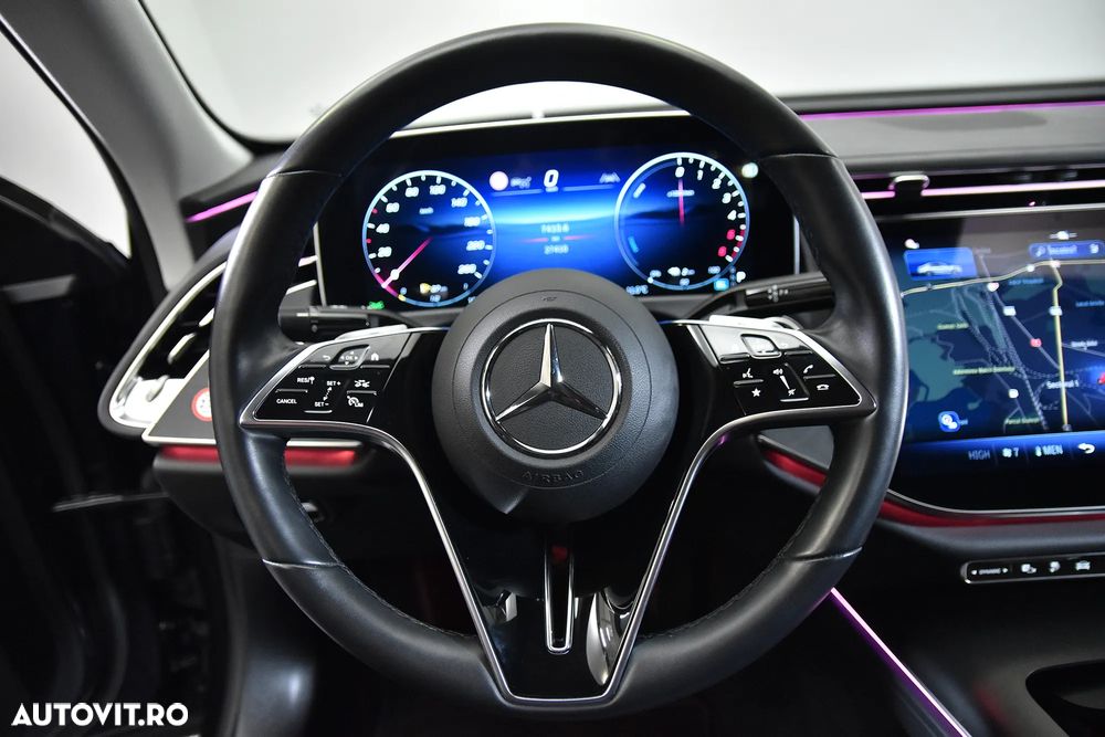 Mercedes-Benz E - 18