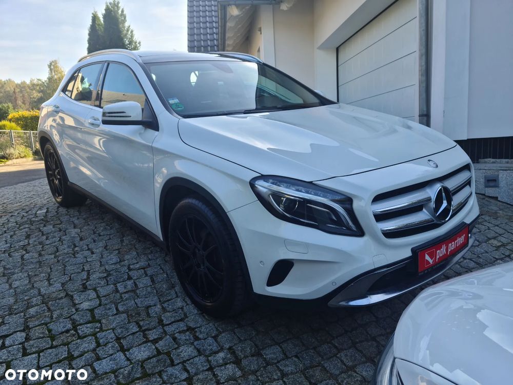 Mercedes-Benz GLA - 20
