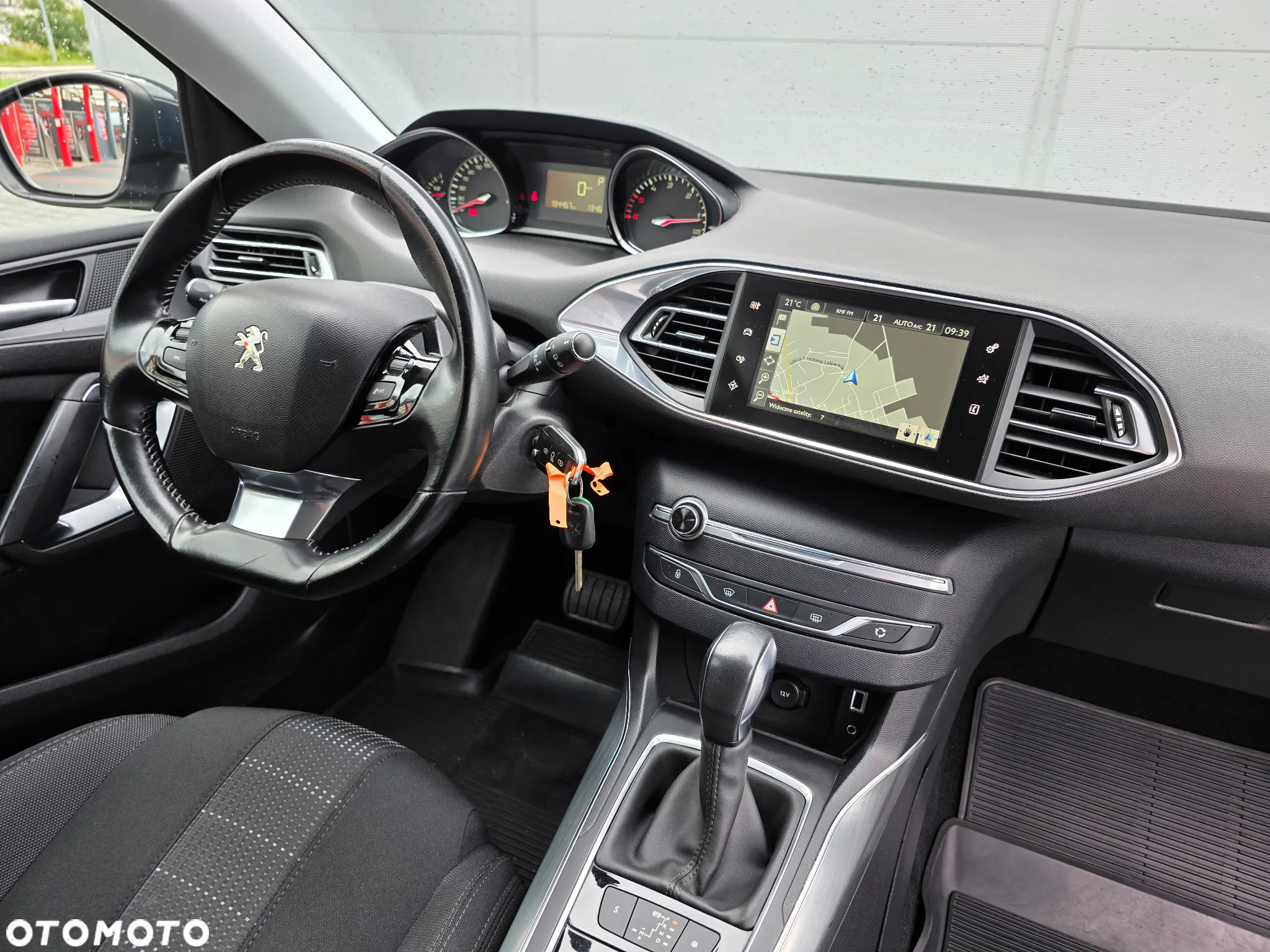 Peugeot 308 SW BlueHDi 150 Automatik Stop & Start Allure - 23