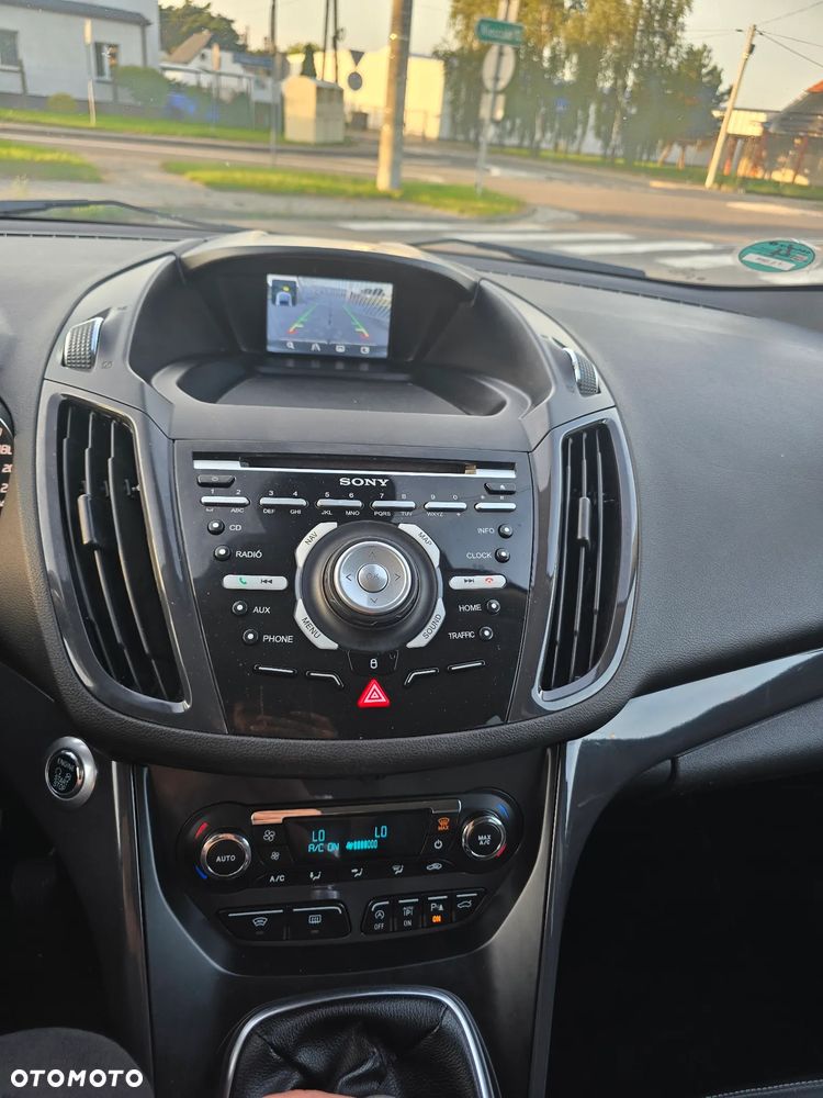 Ford Kuga 2.0 TDCi 2x4 Titanium - 14
