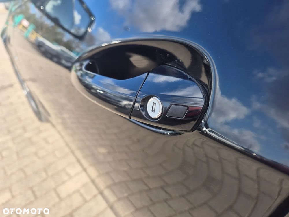 Mercedes-Benz Klasa E 200 BlueTEC 7G-TRONIC Edition - 22