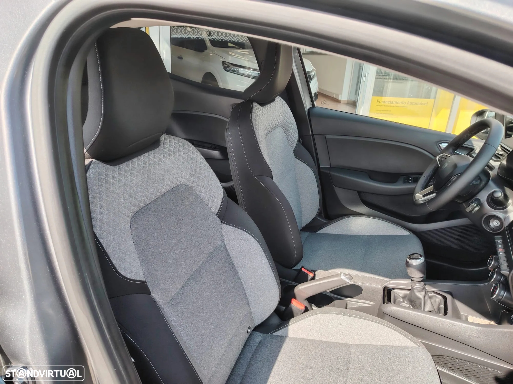 Renault Clio 1.0 TCe Intens Bi-Fuel - 25