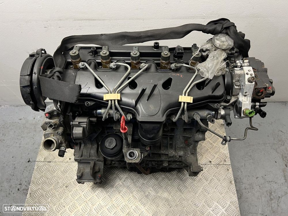 Motor VOLVO S40 II / C30 / C70 II / V50 2.4 D5 REF. D5244T8 - 1