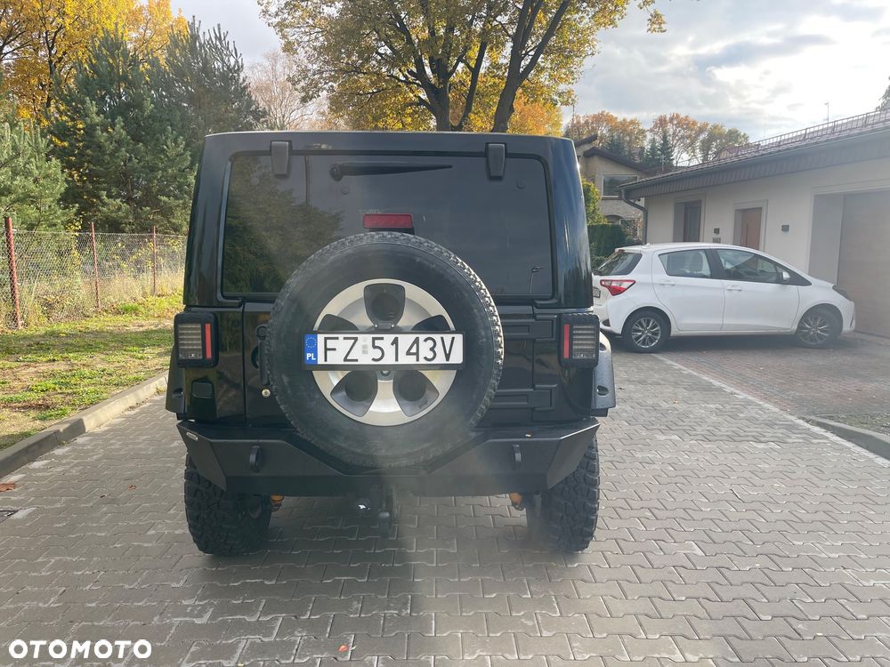 Jeep Wrangler 3.6 Unlim Sahara - 3