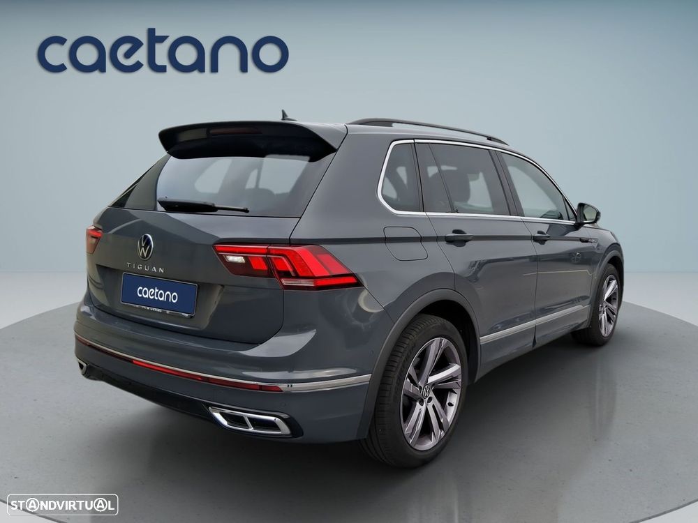 VW Tiguan 2.0 TDI R-Line DSG - 13