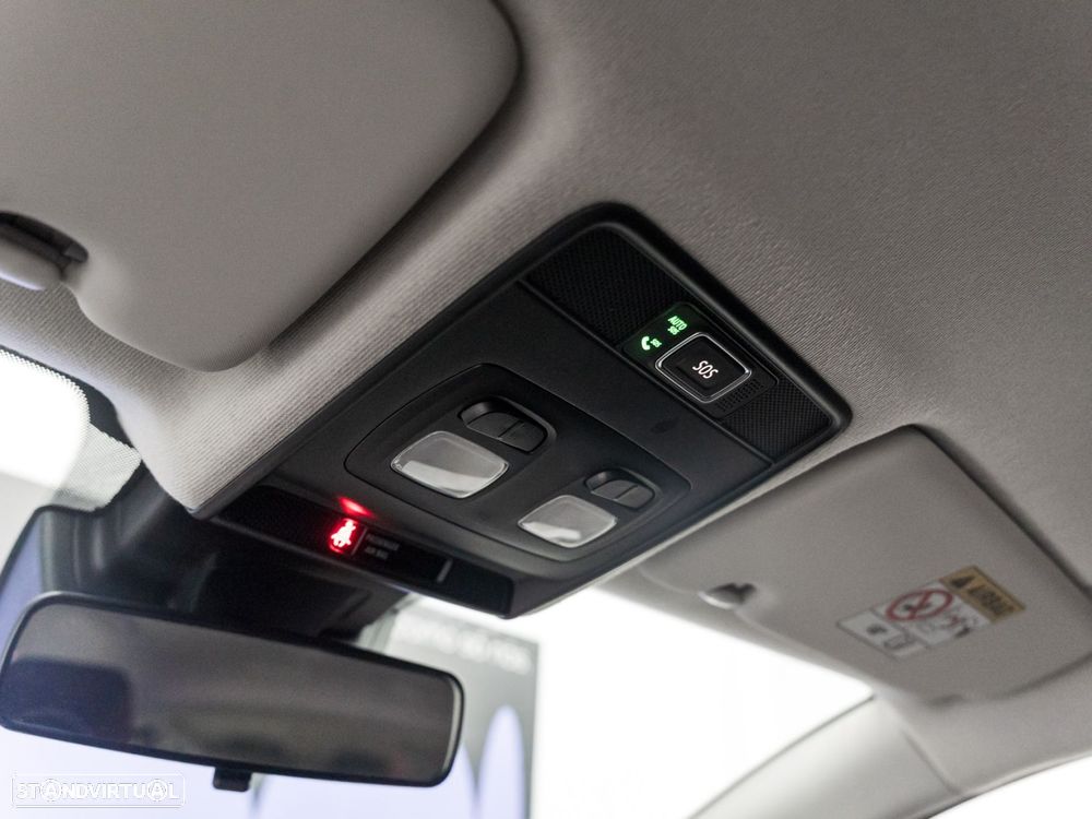 Renault Clio 1.0 TCe Evolution Bi-Fuel - 33