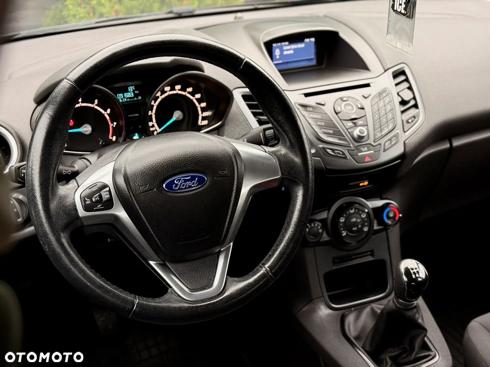 Ford Fiesta 1.25 Silver X Plus EU6 - 10