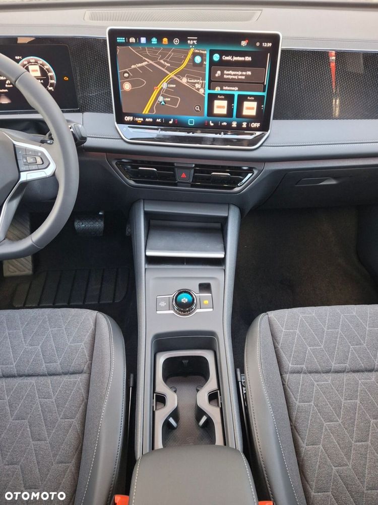 Volkswagen Tiguan - 23