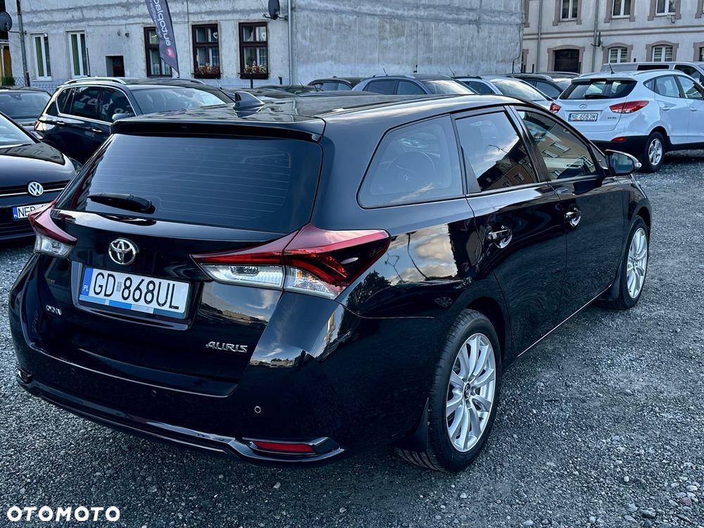 Toyota Auris 1.6 Dynamic - 4