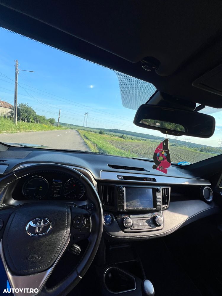 Toyota RAV4 - 14